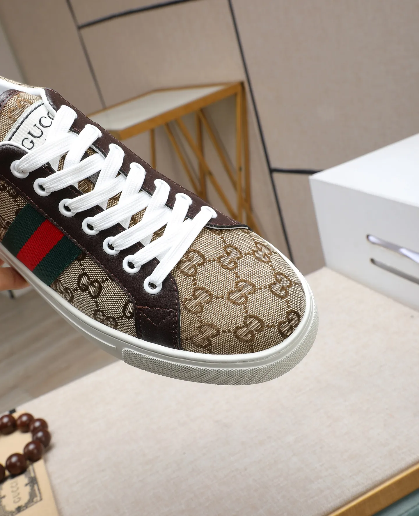 Men's shoes 💰420 GUCCI🔍🔍The latest model is available at the counter simultaneously. Original calfskin imported from Italy, genuine leather lining, (high-end, extravagant and classy) with exquisite workmanship. Sole: Original sole provided by the original factory. ⚠Exclusive double-layer movable molded sole is super comfortable⚠. Photographed in real life. 🎬The real thing is better. 🔍🔍"High quality·Follow the order" code number 38-44